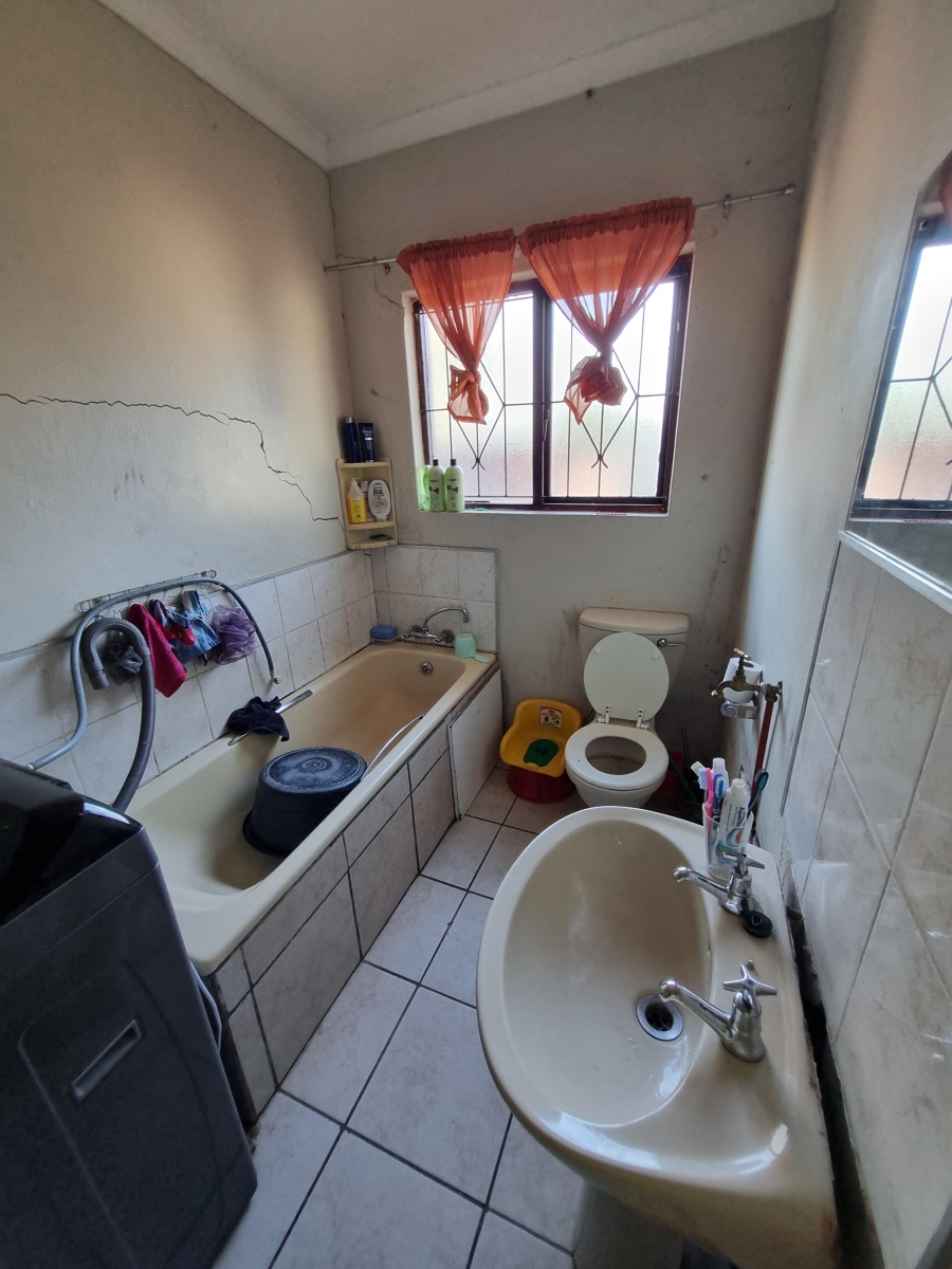 3 Bedroom Property for Sale in Croydon Western Cape